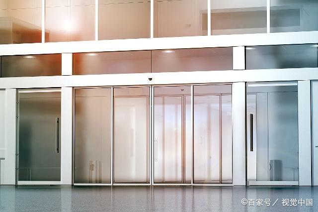 &ldquo;门&rdquo;的那些危险事儿,安全使用地铁屏蔽门、旋转门